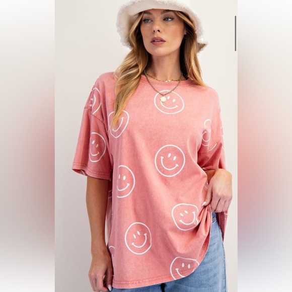 easel Tops - 816 ❤️ EASEL SMILEY FACE coral PRINTED WASHED TOP